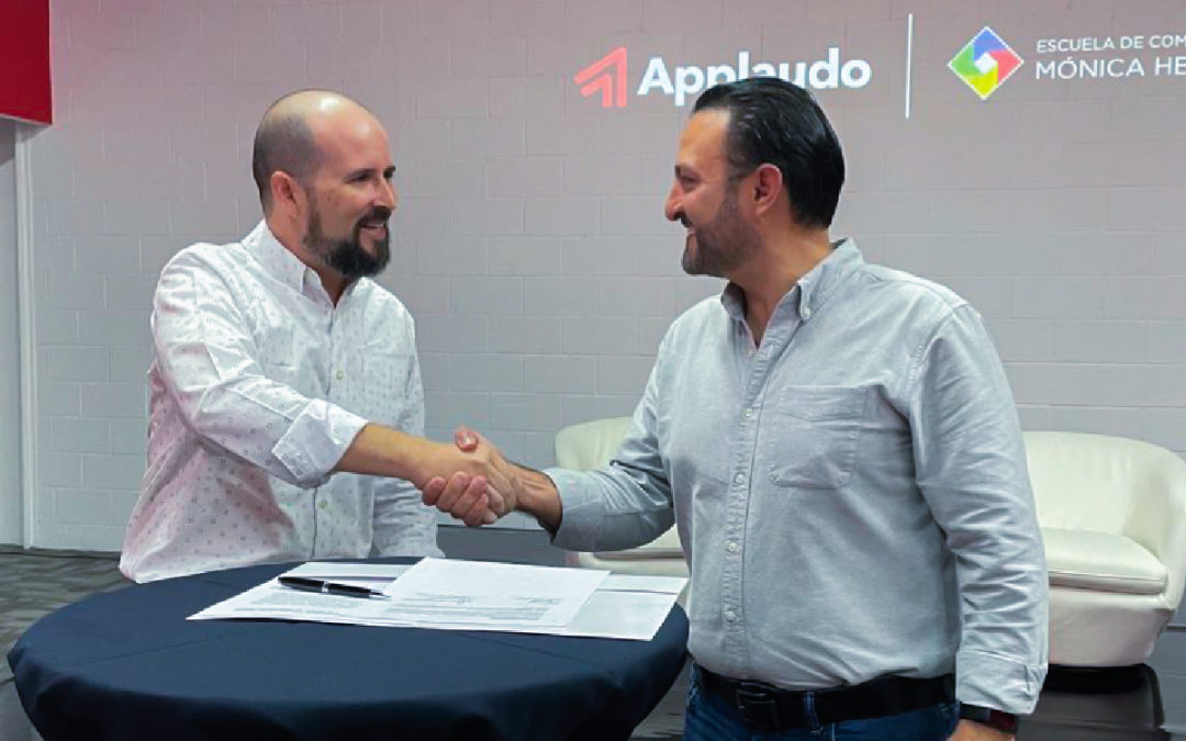 Firmamos un convenio con Applaudo Studios para profesionalizar a nuestros estudiantes en áreas tecnológicas